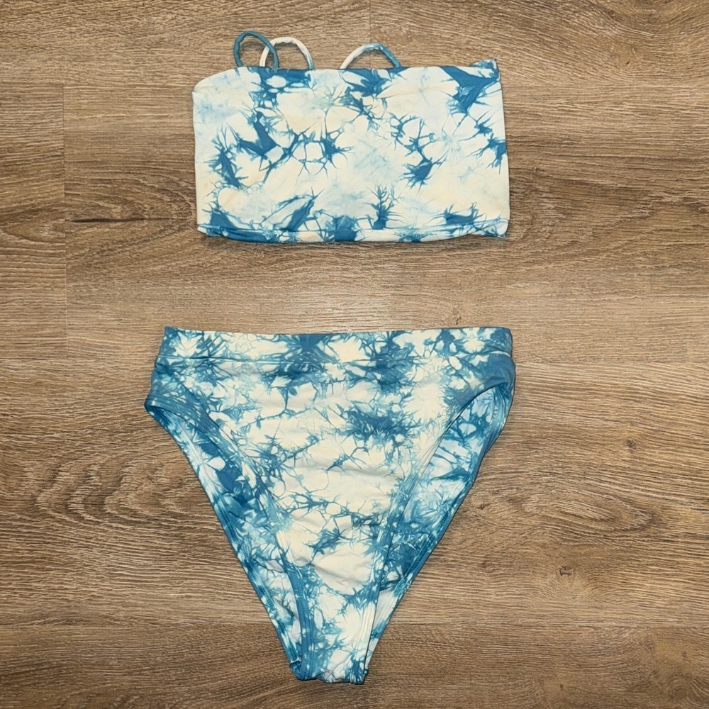 l*space Blue and White Tie-Dye Bikini Set